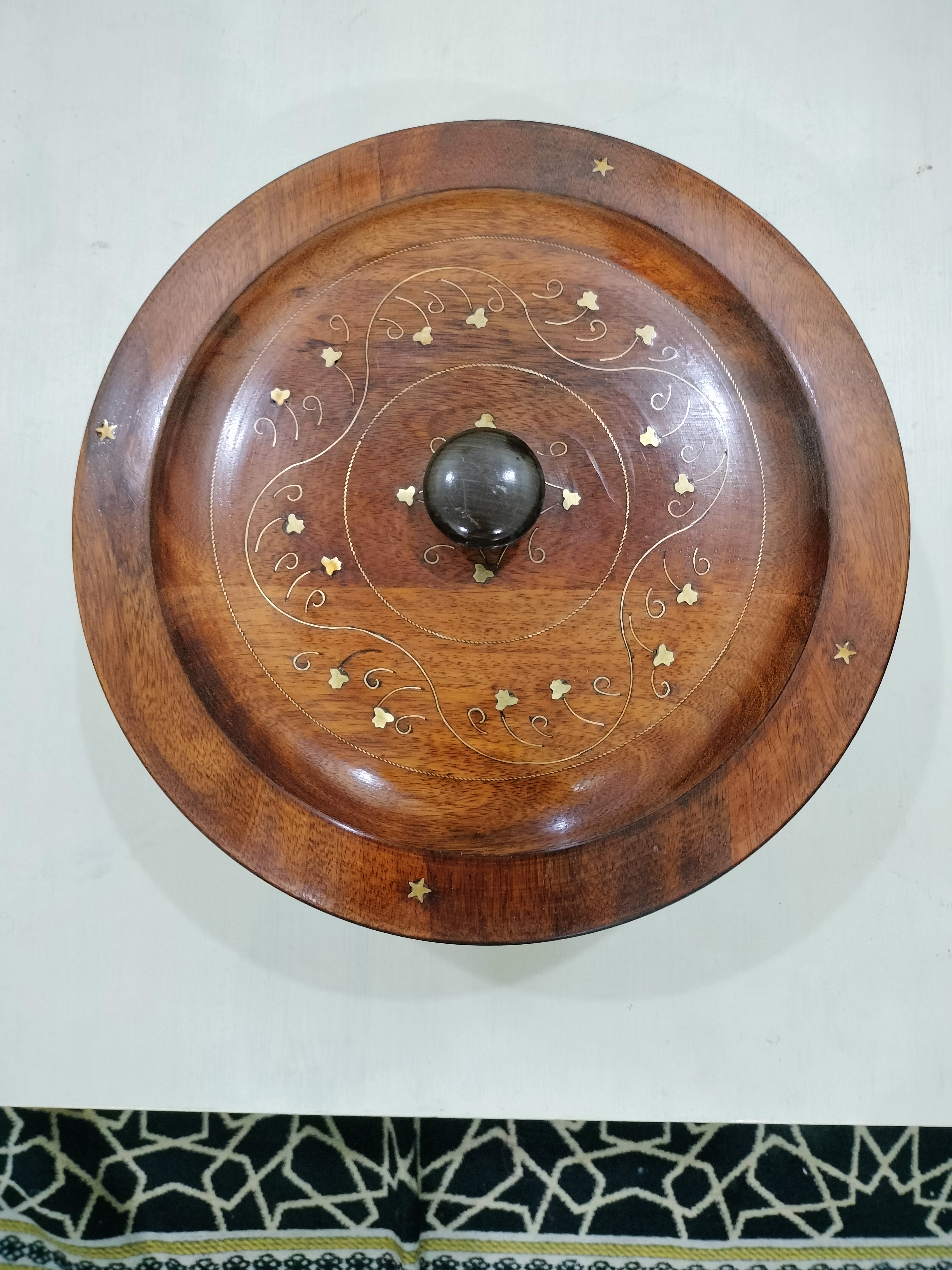 The Modern Checkered Hot Pot