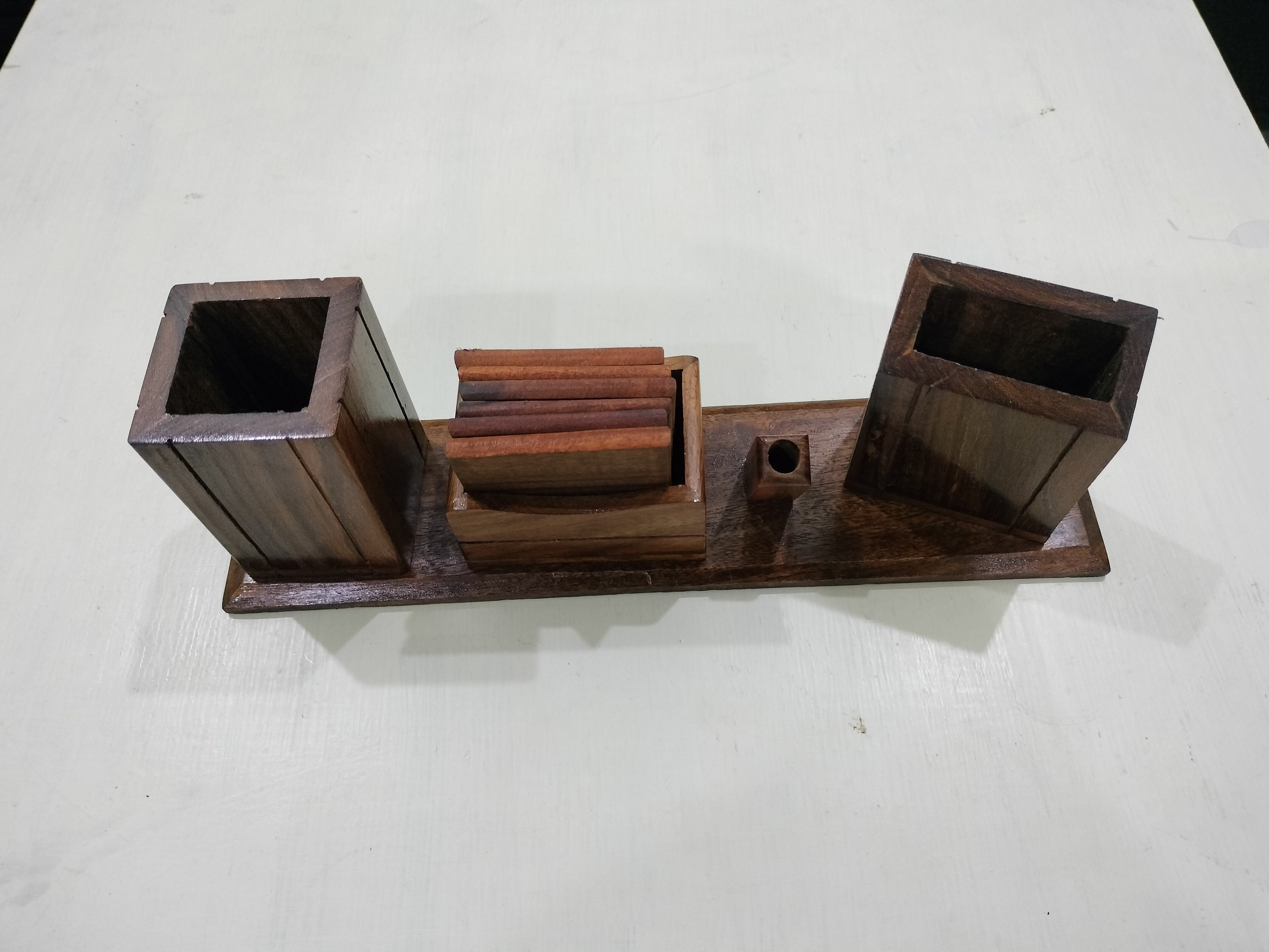 Feature-Focused (Ideal for Bullet Points)