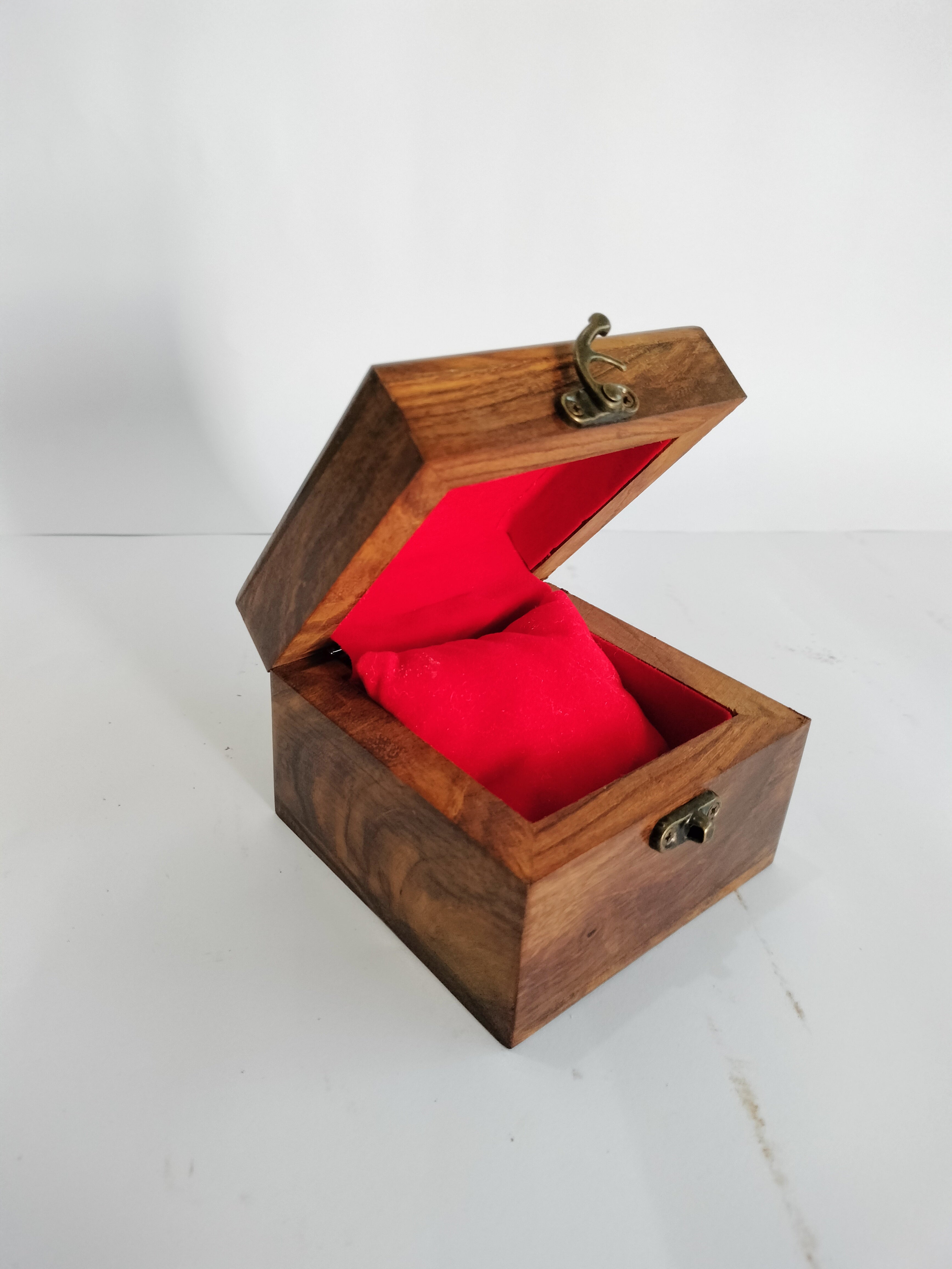 Premium Wooden Watch Box – Glass Top Display