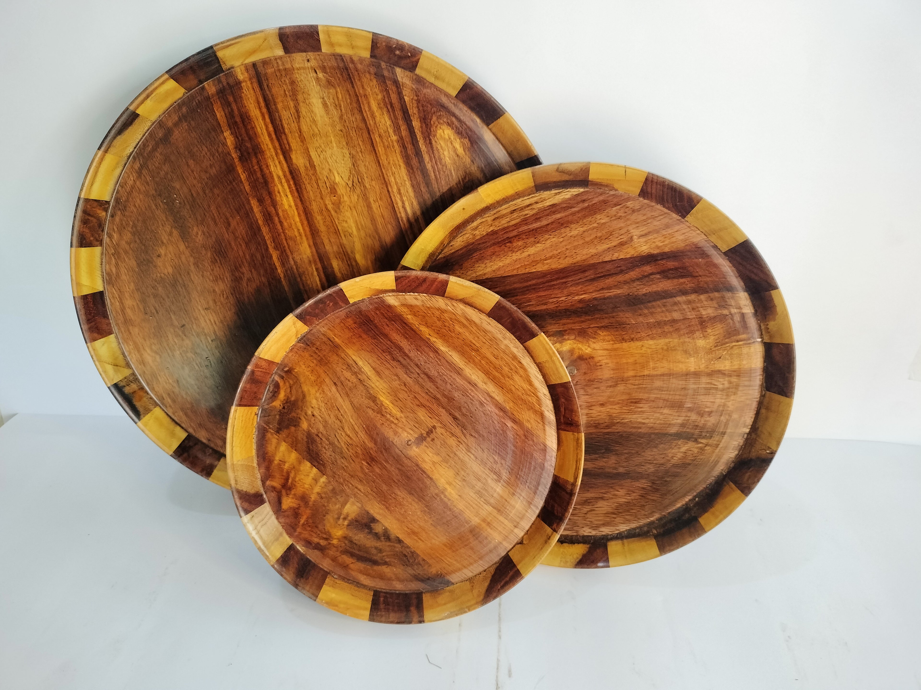 Handmade Striped-Edge Circular Serving Tray
