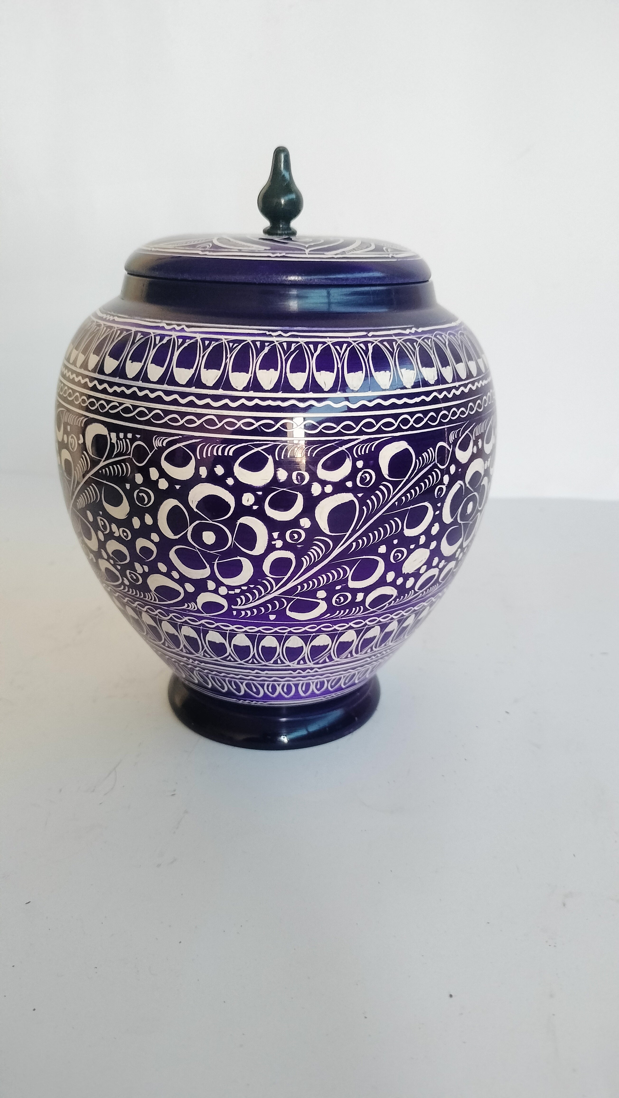 Traditional Handcrafted Lacquer Art Wooden Decorative Jar with Lid - Purple & White Floral Jandi Work