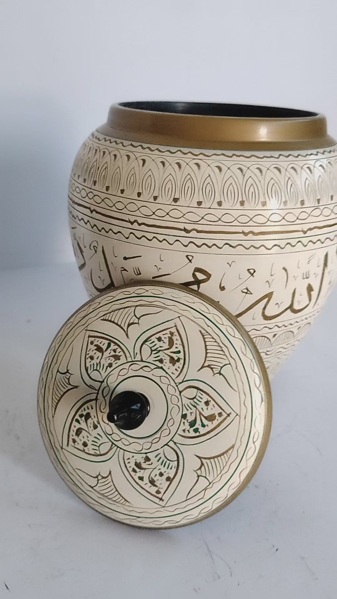 Traditional Handcrafted Lacquer Art Wooden Decorative Jar with Lid - Purple & White Floral Jandi Work